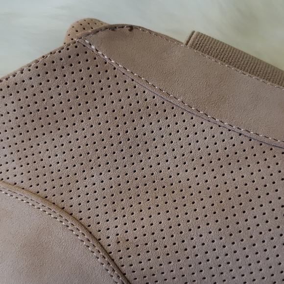 ❣LAST SZ. 8.5!!❣"ZOEY" WEDGE SNEAKERS - Picture 5 of 5